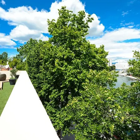 Lejlighed Feel Good Penthouse With Jacuzzi Zadar