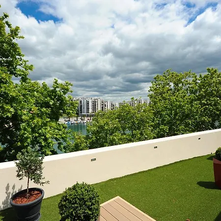 Feel Good Penthouse With Jacuzzi * Zadar