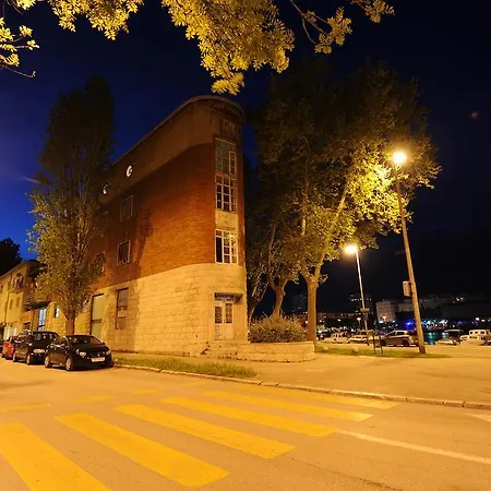 Feel Good Penthouse With Jacuzzi Zadar