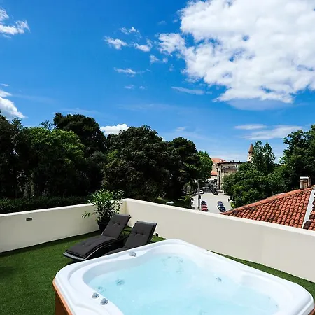 Διαμέρισμα Feel Good Penthouse With Jacuzzi