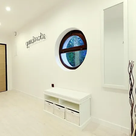 Feel Good Penthouse With Jacuzzi *