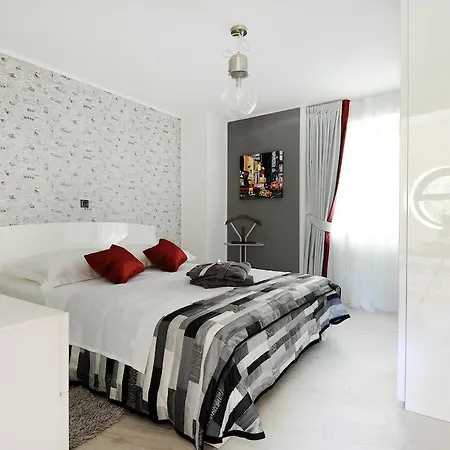 Feel Good Penthouse With Jacuzzi Διαμέρισμα Ζαντάρ