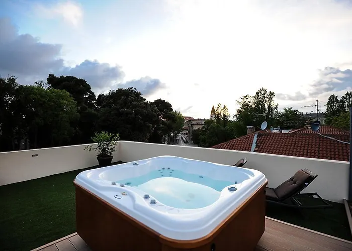 Apartment Feel Good Penthouse With Jacuzzi *