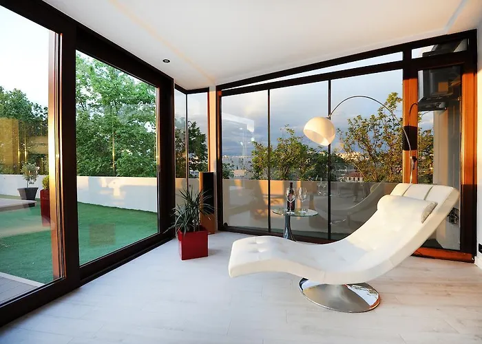 Feel Good Penthouse With Jacuzzi Zadar